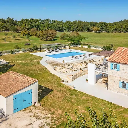 Vakantiehuis Natura *